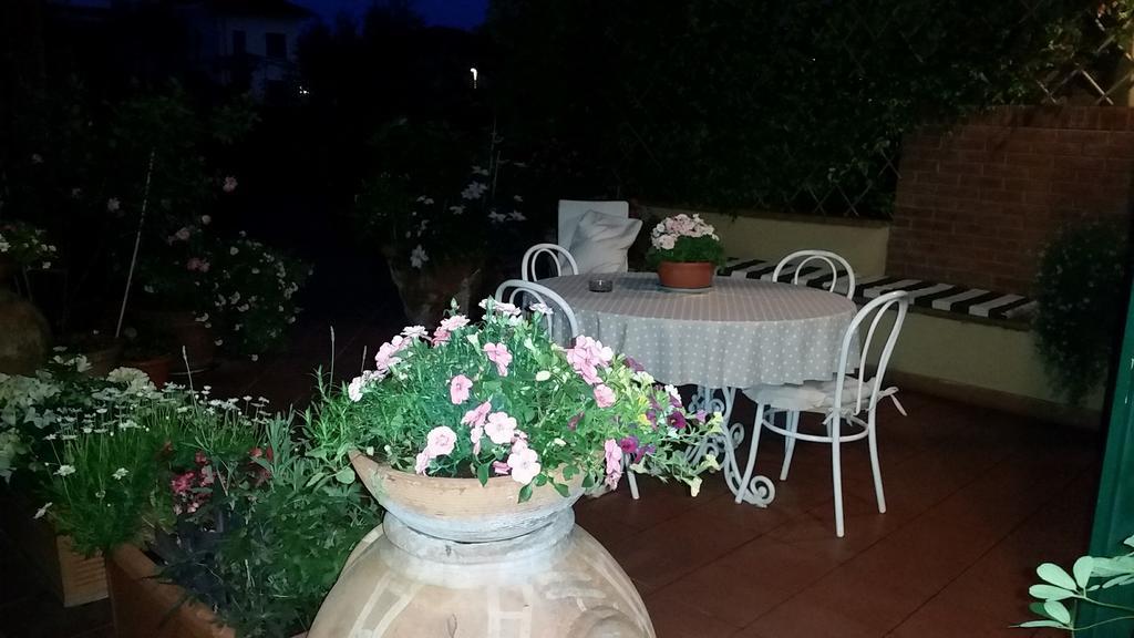 La Terrazza Da Ernestina Apartment Lucca Luaran gambar